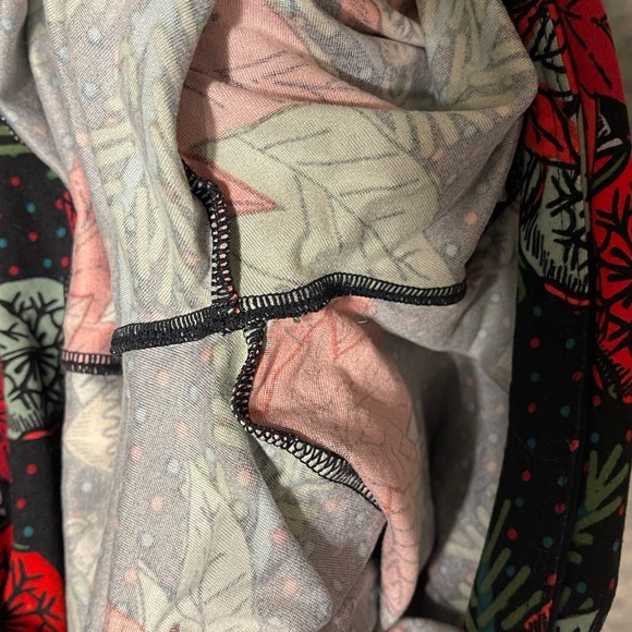 Tall & Curvy Flamingo 🦩 Holiday LuaRoe Leggings - Picture 5 of 5